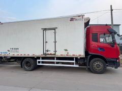 Dongfeng Tianjin KR 270 hp 4X2 6.8 m - фото 5