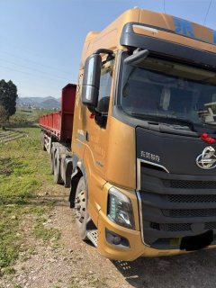 Dongfeng Liuzhou Chenglong H7 500 hp 6X4 - фото 6