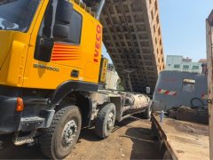 SAIC Hongyan 460 hp 8X4 8.6 m - фото 1