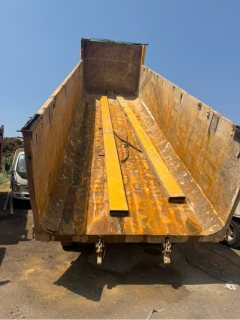 SAIC Hongyan 460 hp 8X4 8.6 m - фото 3