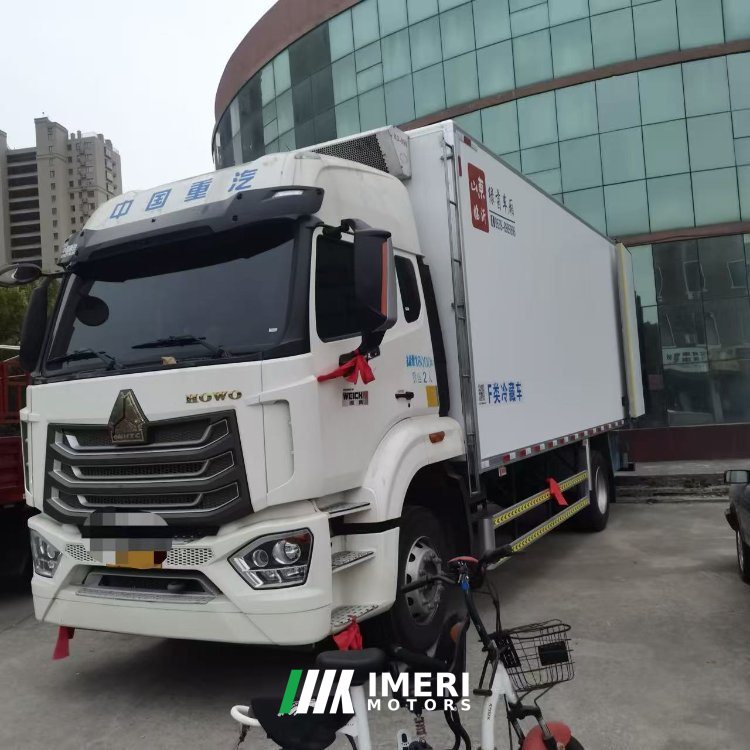 Sinotruk HOWO TS5 220 hp 4X2 6.8 m - грузовик из Китая