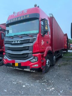 JAC Gallop GAC Higer K5 270 hp 6X2 7.8 m - фото 1
