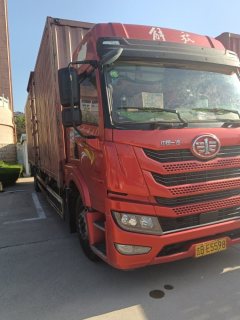 FAW Jiefang VH 250 hp 4X2 9.65 m - фото 3