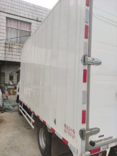 Qingling Isuzu KV100 131 hp 4X2 4.2 m - фото 4