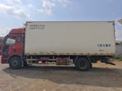FAW Jiefang J6L 240 hp 4X2 6.8 m - фото 5