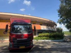 Dongfeng Liuzhou Chenglong M3 200 hp 4X2 7.8 m - фото 1