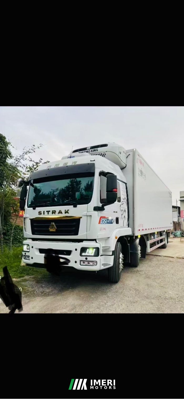 Sinotruk Sitrak G5S 350 hp 4X4 9.6 m - грузовик из Китая