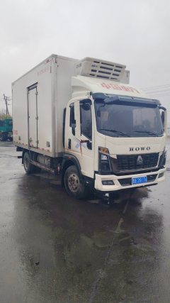 SINOTRUK HOWO Light Duty Truck Commander 160 hp 4X2 4.2 m - фото 1