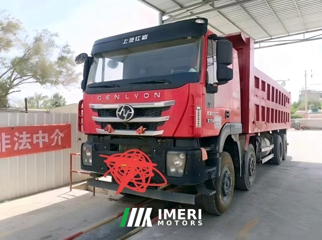 SAIC Hongyan Genlyon 450 hp 8X4 7.6 m - грузовик из Китая