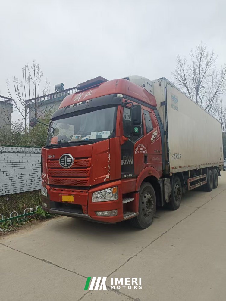 2019 FAW Jiefang J6P 420 hp 8X4 9.6 m
