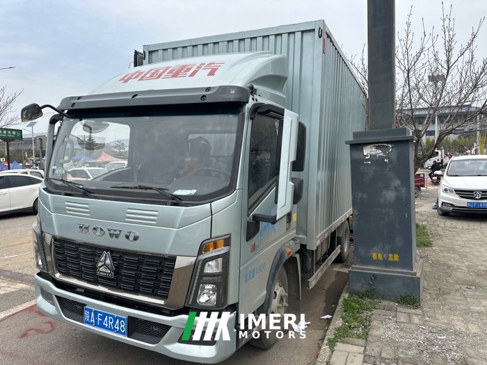 SINOTRUK HOWO Light Duty Truck Commander - грузовик из Китая
