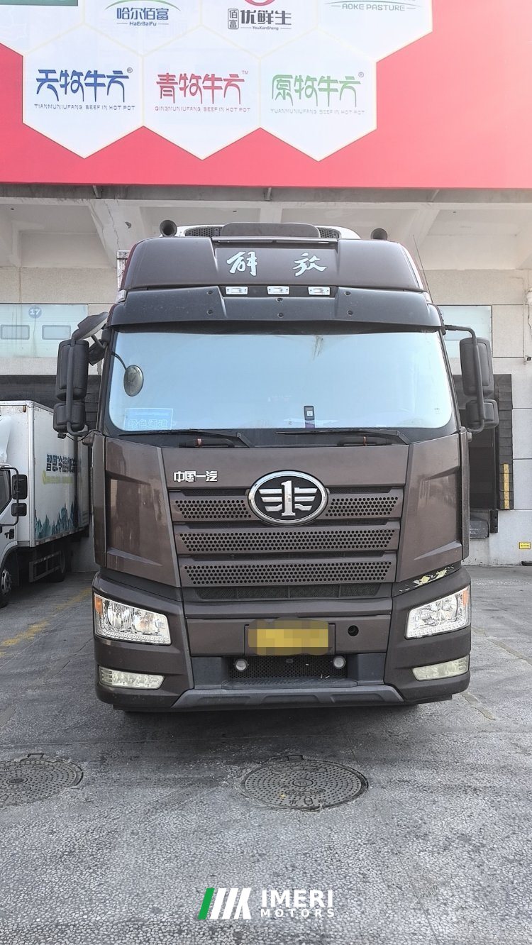 2019 FAW Jiefang J6P 420 hp 9.6 m