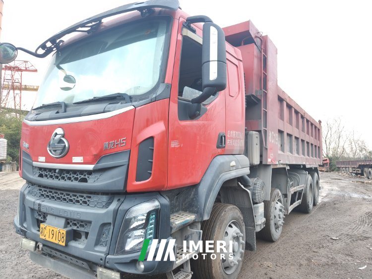 Dongfeng Liuzhou Chenglong H5 350 hp 8X4 6.8 m - грузовик из Китая
