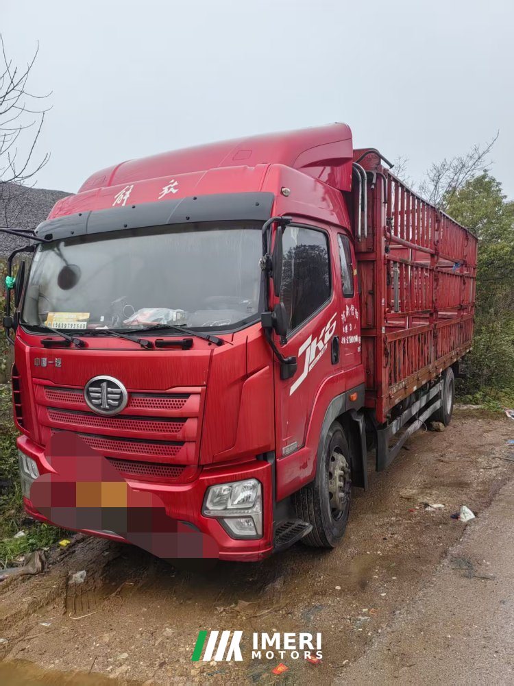 2021 FAW Jiefang J6G 260 hp 4X2 6.75 m