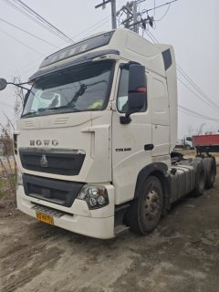 Sinotruk HOWO T7H 540 hp 6X4 - фото 1