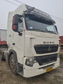Sinotruk HOWO T7H 540 hp 6X4 - фото 2
