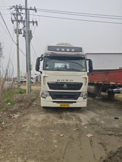 Sinotruk HOWO T7H 540 hp 6X4 - фото 3