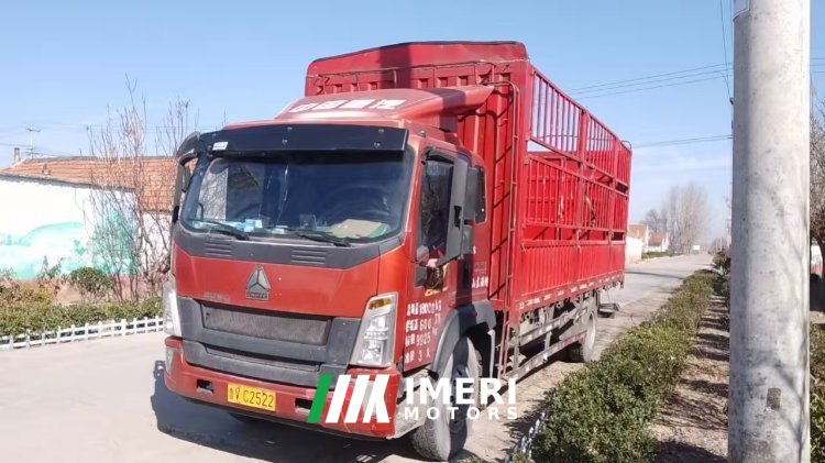 2020 SINOTRUK HOWO Light Duty Truck G5X 220 hp 4X2 6.75 m