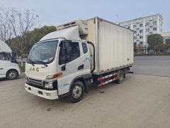 JAC Shuailing Handsome bell E middle body 131 hp 4X2 3.8 m - фото 3
