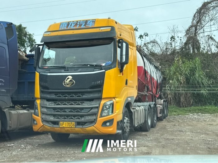 Dongfeng Liuzhou Chenglong H7 430 hp 6X4 - грузовик из Китая
