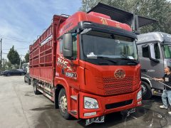FAW Jiefang JH6 320 hp 4X2 6.75 m - фото 3