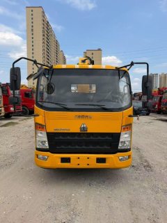 Sinotruk HOWO MATE 140 hp 4X2 3.3 m - фото 2
