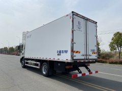 Dongfeng Tianjin KR PLUS 290 hp 4X2 6.8 m - фото 4