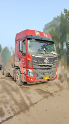 Dongfeng Liuzhou Chenglong H5 460 hp 6X4 - фото 1