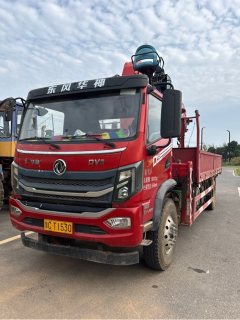 Dongfeng Huashen DV3 200 hp 4X2 6.1 m - фото 1