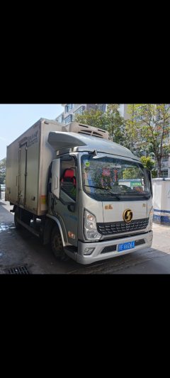 Shacman 150 hp 6X2 4 m - фото 3