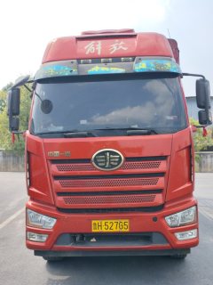 FAW Jiefang J6L 260 hp 4X2 6.75 m - фото 1