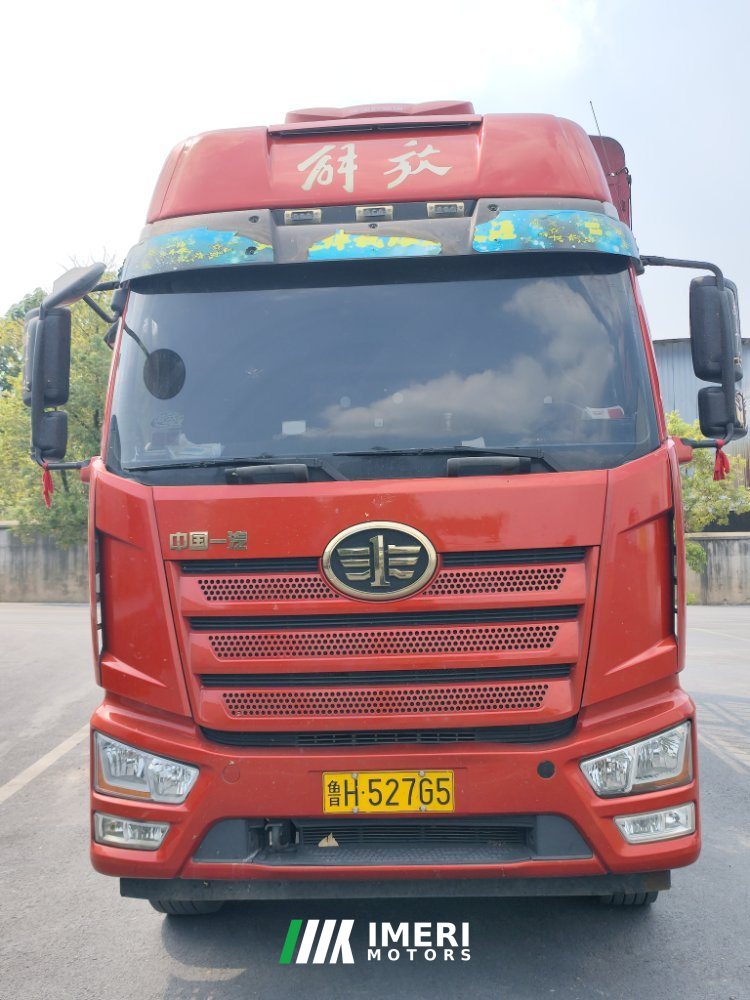 2022 FAW Jiefang J6L 260 hp 4X2 6.75 m