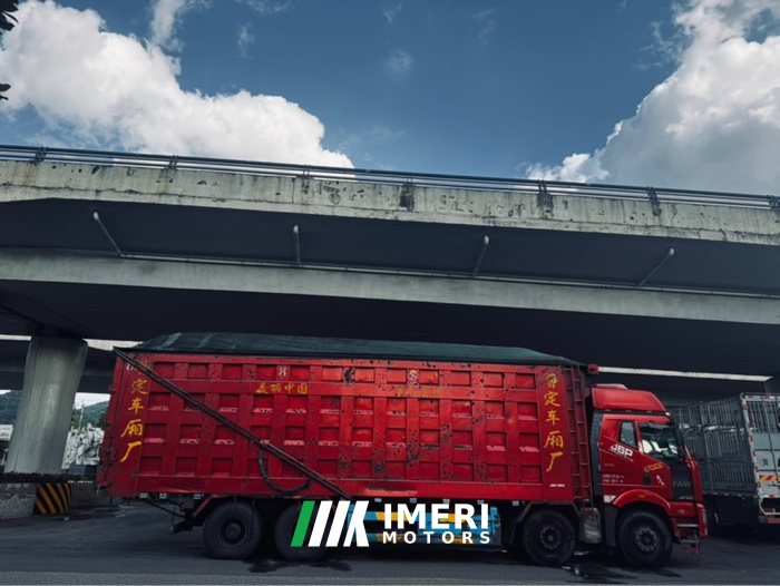 2021 FAW Jiefang J6P 550 hp 8X4 8.8 m