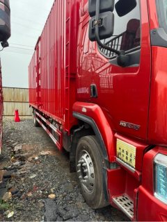 Dongfeng Liuzhou Chenglong H5 240 hp 6X2 9.6 m - фото 3