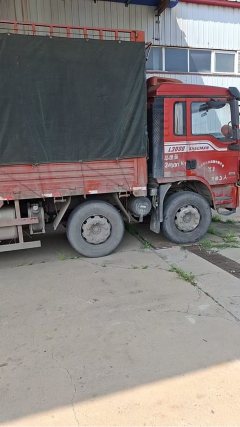 Shacman Delong L3000 245 hp 6X2 9.7 m - фото 5