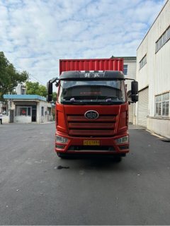 FAW Jiefang J6L 240 hp 4X2 6.8 m - фото 1