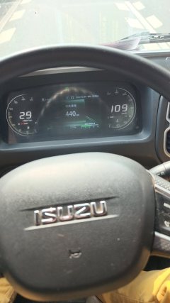 Qingling Isuzu M100 120 hp 4X2 4.13 m - фото 12