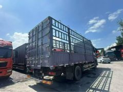 Sinotruk HOWO Max 330 hp 4X2 6.75 m - фото 3