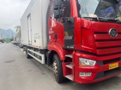 FAW Jiefang J6L 300 hp 4X2 6.8 m - фото 3