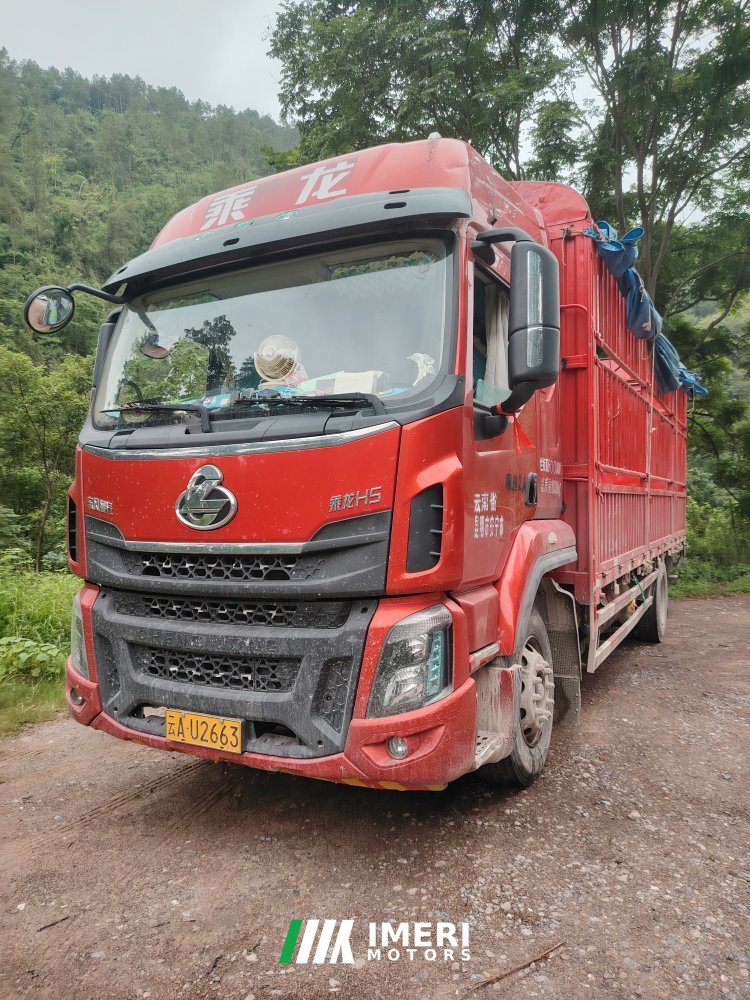 2021 Dongfeng Liuzhou Chenglong H5 260 hp 4X2 6.8 m