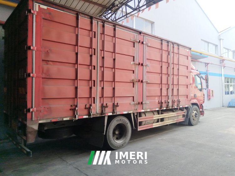 2021 Dongfeng Liuzhou Chenglong M3 200 hp 4X2 6.8 m