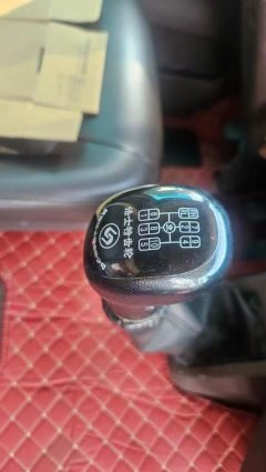 Dongfeng Liuzhou Chenglong H5 240 hp 4X2 6.8 m - фото 4