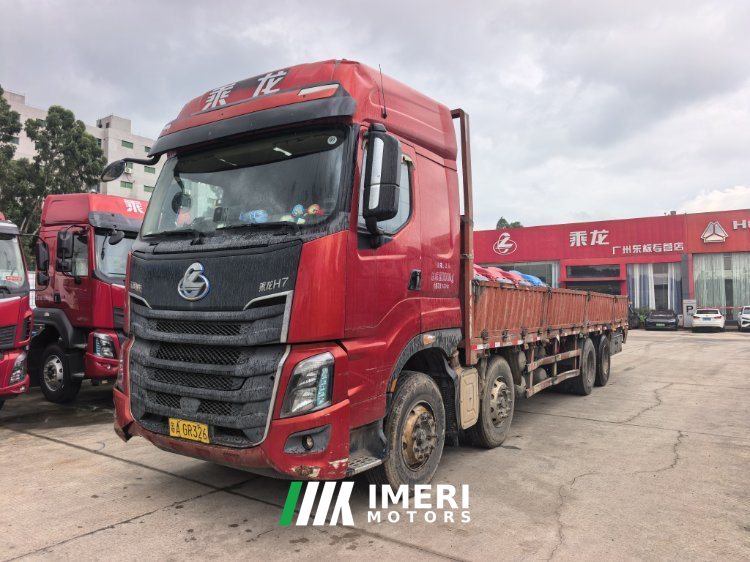 Dongfeng Liuzhou Chenglong H7 420 hp 8X4 9.4 m - грузовик из Китая