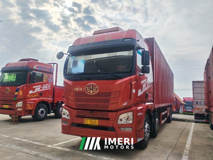 FAW Jiefang JH6 320 hp 6X2 9.6 m - грузовик из Китая