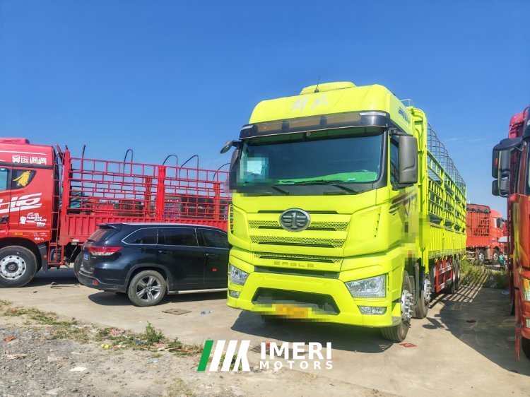 FAW Jiefang J7 460 hp 8X4 9.5 m - грузовик из Китая