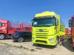 FAW Jiefang J7 460 hp 8X4 9.5 m - фото 1