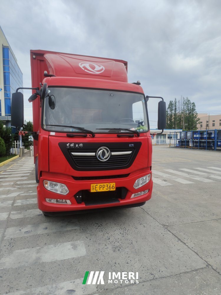 Dongfeng Tianjin KR 260 hp 4X2 6.8 m - грузовик из Китая