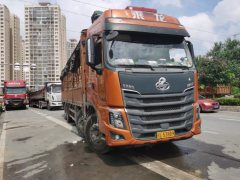 Dongfeng Liuzhou Chenglong H7 460 hp 8X4 9.4 m - фото 1