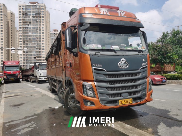 2021 Dongfeng Liuzhou Chenglong H7 460 hp 8X4 9.4 m