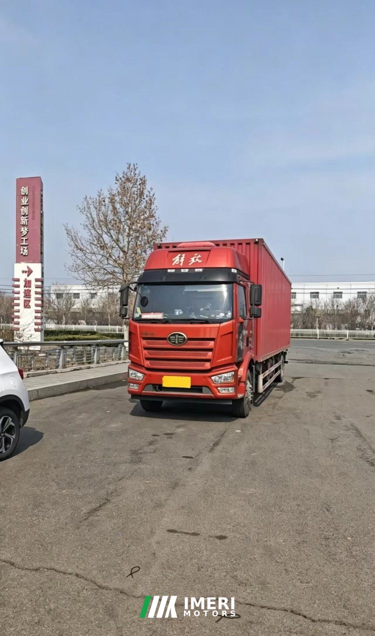 FAW Jiefang J6L 260 hp 4X2 9.7 m - грузовик из Китая